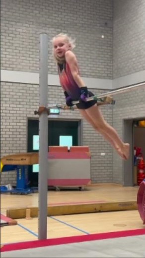 Kip Drill with Hanging Trapeze Bar 🔁 Perfect the Final Pull! 💪