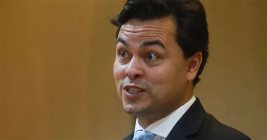 Quem é Jeffrey Chiquini, advogado de Filipe Martins que aumentou os seguidores em 4.500% em 3 anos