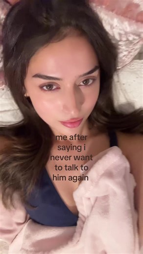 Victoria Lizardi (@victorializardi)’s videos with original sound - song lyrics ִ ࣪𖤐