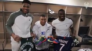 Giannis Antetokounmpo and the Bucks welcome Neymar Jr. and Kylian Mbappé into the Bucks lockeroom!! | Milwaukee Bucks