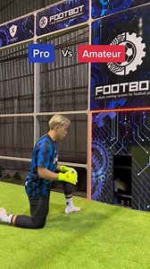 Goalkeeper battle: Pro Vs amateur | Modern Goalkeeping