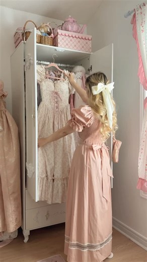 ♡ 𝓡𝓸 ♡ on Instagram: "Try on my new princess dresses from @sissy.nation pick your favourite 1 or 2?💗🎀🩵🧺 #princesscore #coquette #coquettestyle #princessdress #cottagecore #disneyprincess #falloutfits"