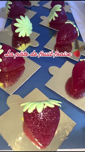 La pâte de fruits fraises 🍓. #algerois #pate #fruits #kabyle #hiver #amazigh #algerienne🇩🇿 #algeria #pastrychef #patisserie #pastrylove #pastrylife #yummy #follower #tiktok #مطبخي #المطبخ_الجزائري #الحلويات #patedefruit #مقبلات_خفيفه #مقبلات_لذيذه_سهله_جدا #قاطو #قاطو_بريستيج #fraise #فراولة #instagood #instafood #chef #patissier #patissiere #شيف