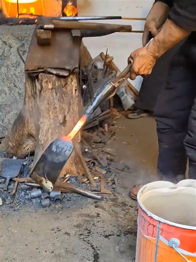 Crafting a traditional hand-forged hoe