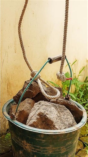 Genius Rope Hack to Lift Anything Heavy! 🪢💡 (No Knot Needed!) #lifehack #diy