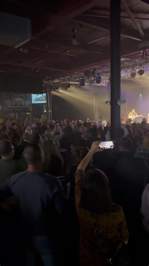 96K views · 709 reactions | This place is packed!!! Maxwell's Concerts & Events first ever NL kitchen party. Mainland Kitchen Band on stage now. The Celtic Connection coming up Thank you Freezerland Newfoundland INC Delluxe Beauty Bar Lamb's Newfoundland Asetha Power - Country Eastern | Jigs & Reels - Newfoundland Music Radio Show | Facebook