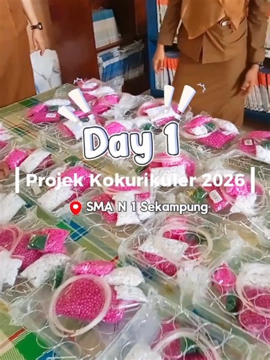 Kewirausahaan: Produk Kreatif dari Manik-manik Akrilik
