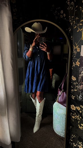 Sister Bonds and Cowboy Boots: A Heartwarming Moment