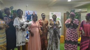 Quand les Sages-femmes de Lubumbashi chantent leur chanson en mon honneur 😘😘😘 J'ai aimé 💗❤💓❤❤❤ #TournéedeSensibilisationsurlesrisquesLiésàLaMaternité | OASIS De La Maternité