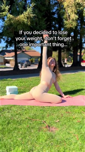 9K views · 20 reactions | Your daily routine is a key for a good body shape  follow me for more tips  #howtoloseweight #foamroller #looseweight #MomsofTikTok #fitmom | Zars | Facebook