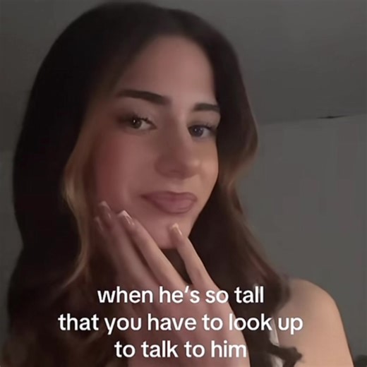 La altura y el ego: Cómo ser el chico alto en el gimnasio