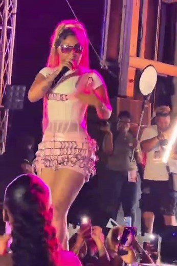 Shenseea LIVE at Sandz Festival 🔥🎤