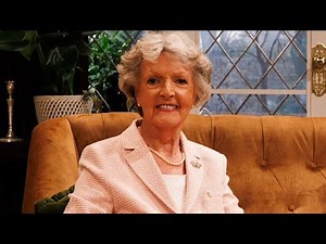 Dame Penelope Keith returns to The Good Life for TV special 50 years after debut