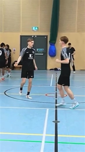 London Futsal League on Instagram: "Tiki-taka 🎻 ⚽️ @thevipers_fc @jagosalmon98 x @lucassalmon1 📍Brixton Futsal League 📹 @getshot_by_reyes 👨‍💻 @luis.ldn1 - ⚽ Join our Futsal Community in London Weekly organised games – casual & competitive. All levels welcome 📍 Casual Games MON 9PM – Leyton (E10 5UJ) TUE 6PM – Neasden (NW2 7SN) TUE 6PM – Shoreditch (N1 5JU) THU 6:30PM – Leyton (E10 5UJ) FRI 9PM – Leyton (E10 5UJ) 🏆 League Games SAT 9AM–1PM – Brixton (SW2 1QS) SUN 6PM–10PM – Finchley (N12 9