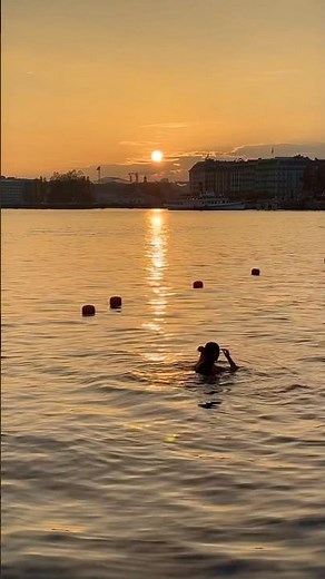Swimming in Winter⛄ - Geneva Lake Life #SwissLifestyle #TravelEurope