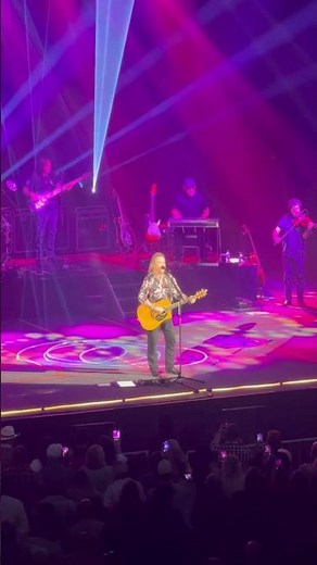Travis Tritt “I’m Gonna Be Somebody”