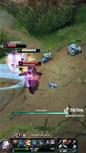 Dont gank me…🤧🦊 #sett #leagueoflegends #riotgames #fyp #lol