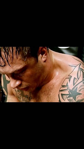 Tom Hardy Variations on Instagram: "“I’d be terrified to fight Tom now” Actor/writer/director Joel Edgerton has a new film, Master Gardener, coming out. In a recent interview, he was asked if he’s kept up with the MMA training he did for the 2011 film Warrior. Joel: “I’d be terrified to fight Tom now because he’s really kept up with the jiu-jitsu. I got quite messed up from the wrestling aspects of Warrior and still have some old neck injuries, so I do more training than fighting – a bit of boxi