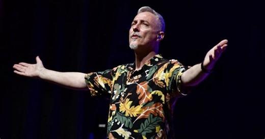 Pedro Aznar celebra 50 años de música en el teatro El Círculo