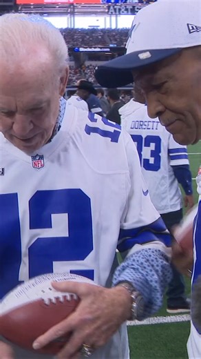 124K views · 5K reactions | Cowboys legends Roger Staubach & Drew Pearson reminisce about their historic 'Hail Mary' in the 1975 NFL Playoffs ⭐ | Jonah Javad | Facebook