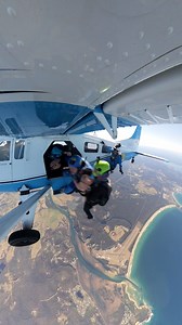 79K views · 1.2K reactions |  what a cool perspective of our camera flyer and AFF student + instructors exiting the plane! Want to learn how to skydive too? Get in touch 廒 #aff #skydiving #freefall #getintoskydiving | Skyone | Facebook