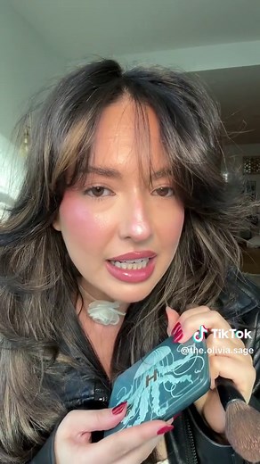 just realzing the hourglass palettes are SO girl math?! 🧮✨ #hourglass #hourglassmakeup #hourglasspalette #jellyfishpalette #girlmath #hourglasscosmetics