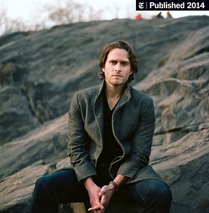 Can Sing and Smolder and Play Leading Man