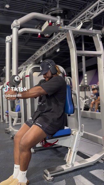 New hair color got me acting different #jdieselfit #fyp #gymmotivation