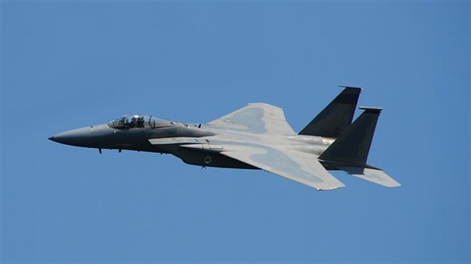 F-15 fighter jet causes sonic boom over central Illinois, officials say