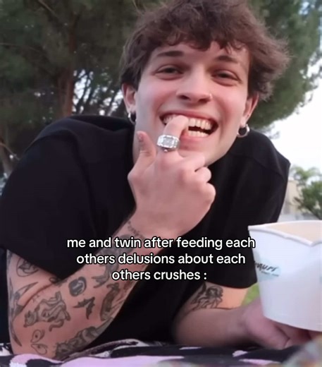 kicking our feet and giggling #sturniolotriplets #sturniolos #mattsturniolo #chrissturniolo #nicksturniolo #viral #foryou #trend #dontletthisflop #capcut #chris #nick #matt #blowthisup #abcxyz #funny #tarayummy #relatable @Tarayummy @Nicolas Sturniolo @𝜗𝜚⋆₊˚