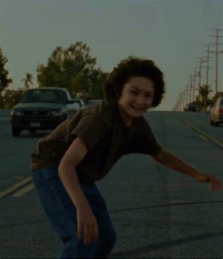 Sunburn went philosophical || Mid 90s Edit || NOT REAL THIS IS A MOVIE ||#mid90s #mid90sedit #skateboarding