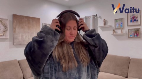 Waitu Wearable Blanket Sweatshirt Gifts for Women and Men, Super Warm and Cozy Giant Blanket Hoodie, Thick Flannel Blanket with Sleeves and Giant Pocket - Gray