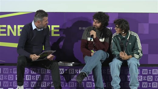 Al Wired Next Fest 2025, risate in fuorigioco con ManuAle del calcio