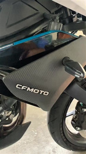 Quick tip : How to remove side panel of CFMOTO 450 NK #gearahemoto #diy #cfmoto #450NK | GearaheMoto | Facebook