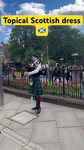 🇬🇧🏴󠁧󠁢󠁳󠁣󠁴󠁿Beautiful tipical Scottish dress 😍❤️ #everyone #trending #travel #subscribe