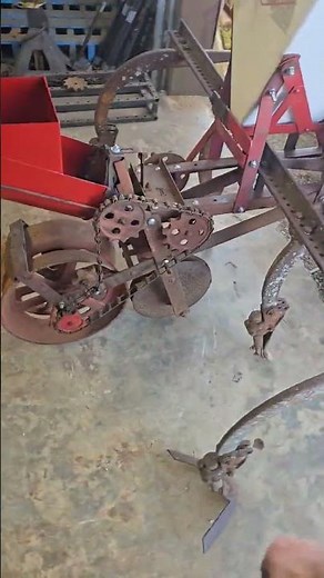 Covington 1 row planter. built from parts. ready to work. #gardenplanters