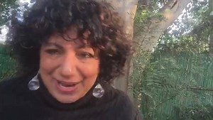 110K views · 1.8K reactions | Explaining how to use, with a demo on how the Henna - Indigo 100% natural hair colour, catches on grey hair. In shades of soft black, deep brown and burgundy, here’s a product that is absolutely safe to use Pl whatsapp me on +91 74287 82702 for this amazing product that is safe to use for all age groups .. go natural !!! ❤️❤️❤️ | Ambika Pillai | Facebook