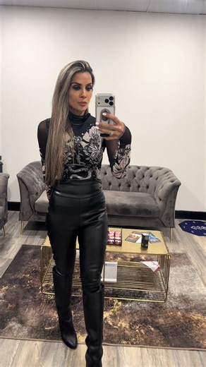 Leather pants moment … switching it up. Day 4 of my self imposed shopping ban. #mumlife #streetstyle #workoutfit #outfitinspo #ootd @Christian Louboutin