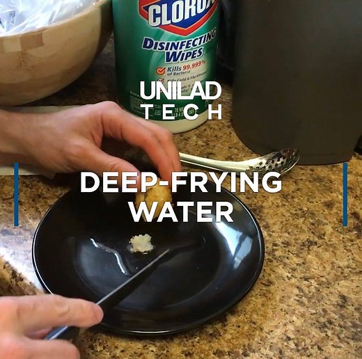 Could deep-fried water be the next fast-food phenomenon? 🤣🙌 | UNILAD Tech