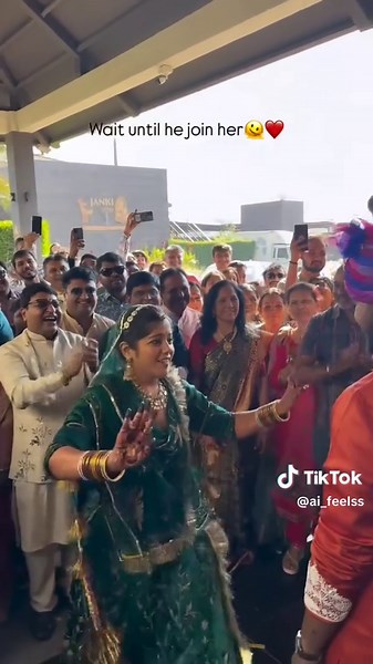 #husbandwife #love #sugaronmytongue #asiacup2025 #trending | dance