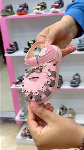 Luxury LED Light Up Girls Sandals | Cute Princess Shoes For Kids 2026
