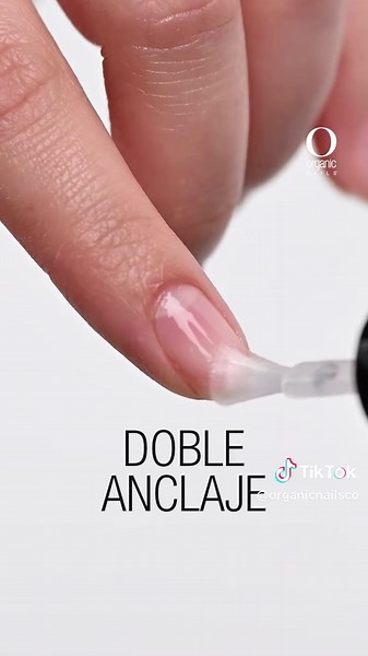 Descubre Protein Bond 2.0, la evolución en adherencia para lograr una máxima fijación desde la preparación de la uña. 💅 Doble anclaje 🔬 Fórmula avanzada ✨ Adherencia 2.0 para resultados profesionales Ideal para potenciar la duración de tus sistemas y llevar la técnica al siguiente nivel. Disponible en puntos de venta Organic Nails y en nuestra página web. #OrganicNails #proteinbond