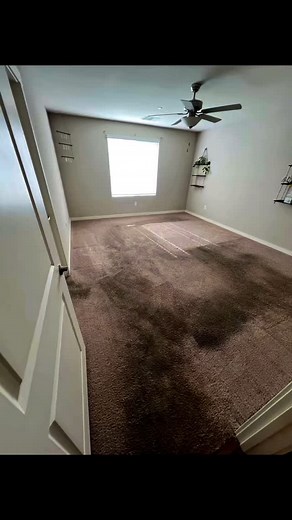 At Sac Steam Clean, we pride ourselves on delivering 5-star ⭐️ service to every customer. If you haven’t experienced our top-notch cleaning yet, enjoy a 10% OFF discount on your first service‼️ As Sacramento’s favorite carpet cleaning company, we do more than just carpets—we also specialize in upholstery🛋️, tile & grout🫧, laminate floors🫧, and area rugs🫧. Whether you’re looking to refresh your home 🏠 or business🏢, don’t hesitate to give us a call 📞 916-900-2679. Let us help you achieve a 