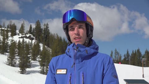 Ukrainian veteran amputees learn adaptive skiing in Oregon