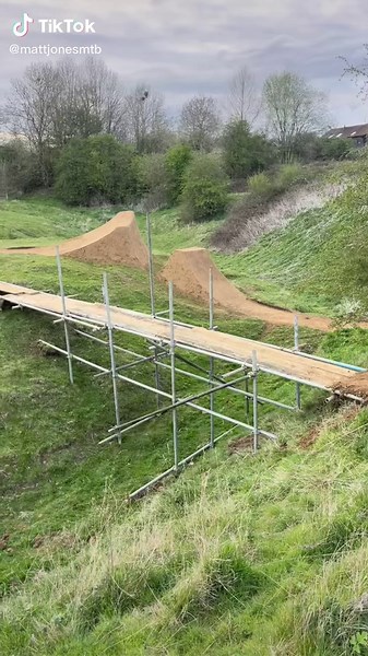 😈🤤 the trails are starting to look more like trails!! Ep3 link in my bio! #mtb #dirtjumps