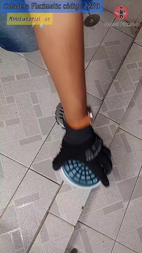 30M views · 591K reactions | Instalación de coladera anti-olores y anti-insectos Fleximatic #PLOMERIA #tutorial #hazlotumismo #federalplumbing #productos #Tiktok #baño | Iván de Federal Plumbing | Facebook