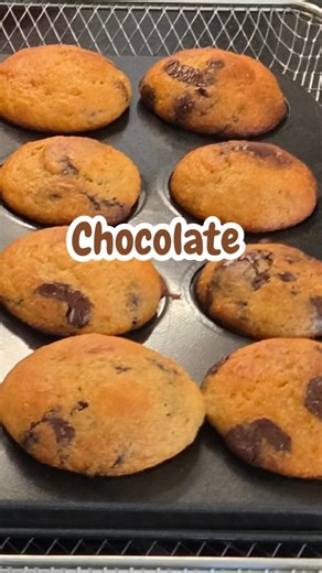 Mini Chocolate Chip Muffins for Kids #chocolatechip