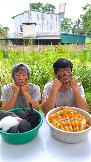 hai anh em trêu chọc nhau siêu dễ thương 🥕🥕🐰🐰🥕🥕🐇🍫🥕🍉👨‍🌾👶🧓👴♥️👴 #shorts #cute #funny