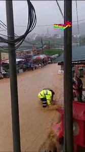 75K views · 458 reactions | 山洪爆发丨今午一场豪雨 武吉丁宜再发生山洪爆发 ＃今午最新...