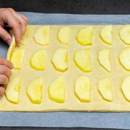 3.6M views · 13K reactions | Un dessert en 5 minutes ! Juste de la pâte feuilletée et 2 pommes Ingredientes: pâte feuilletée: 500 g pommes: 2 pc sucre: 40 g cannelle: 6 g | Savoureux.tv | Facebook